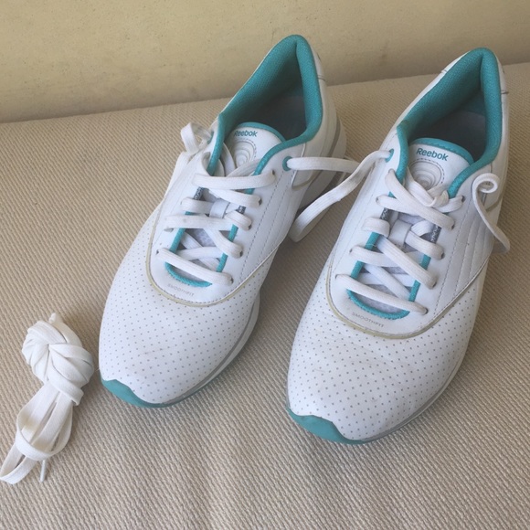 reebok white tennis shoes